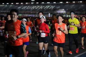 BIB: 2081, 27340, 27310, 28218, 427542
                            <button type="button" onclick="openModal(11465081)" class="btn btn-primary btn-sm float-right btn-popup" data-toggle="modal" data-target=".modal-high-quality">
                        <i class="fas fa-shopping-cart"></i> Add to Cart
                    </button>
                                            <button type="button" onclick="isThisMe(11465081, true)" class="btn btn-success btn-sm float-right btn-popup btn-isme hidden" data-toggle="tooltip" data-placement="bottom" title="นี่คือรูปของคุณใช่ไหม คลิกที่นี่เพื่อเอาเข้าอัลบั้ม">
                        <i class="fas fa-plus"></i> Add to album
                    </button>
                    <button type="button" onclick="isThisMe(11465081, false)" class="btn btn-warning btn-sm float-right btn-popup btn-isnotme hidden">
                        <i class="fas fa-ban"></i> Remove from album
                    </button>